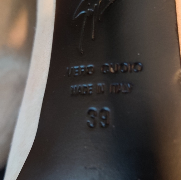 Giuseppe Zanotti Suede Two-tone Cream and Black Heeled Booties - Picture 3 of 6